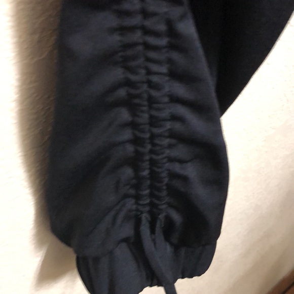 Company 5 size youth XL black
Limited time deal 2 pair $30.00 - Picture 2 of 6